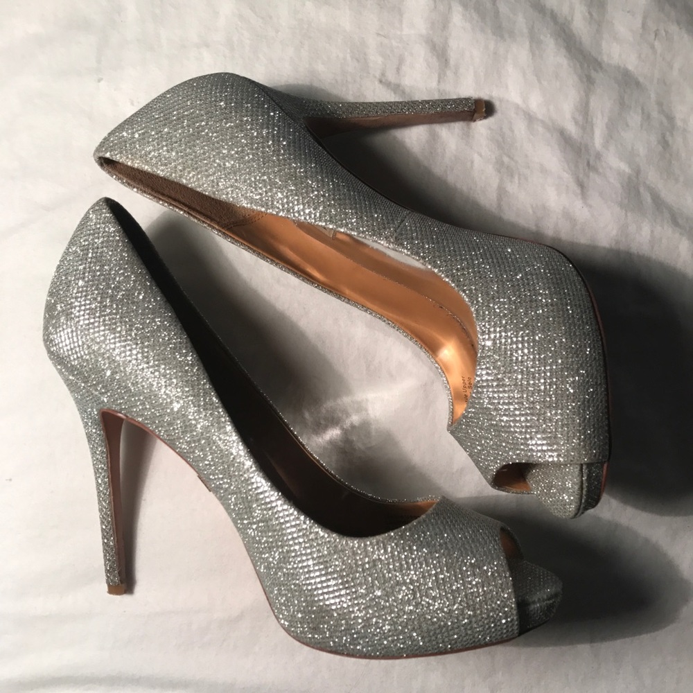 Badgley Mischka Women's Kassidy II Platform Pump